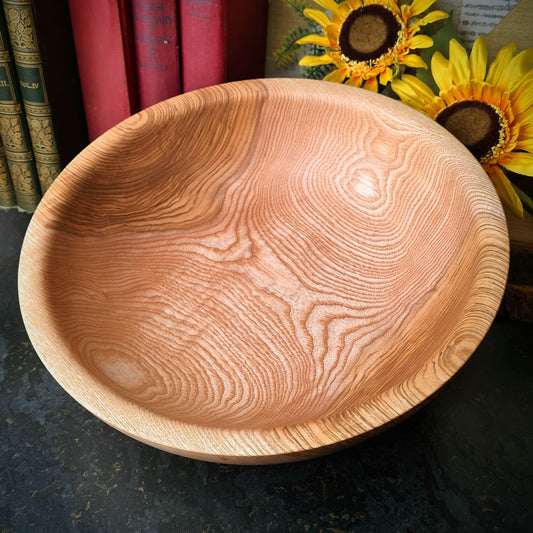 Olive Heart Ash Bowl: Nature's Culinary Masterpiece